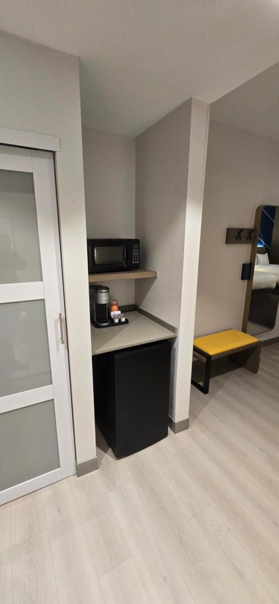 คอมฟอร์ต สวีท คอนเวย์ อีสต์ Hotel ภายนอก รูปภาพ